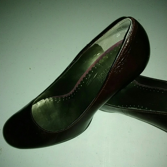 Shoes - Picture 3 of 4